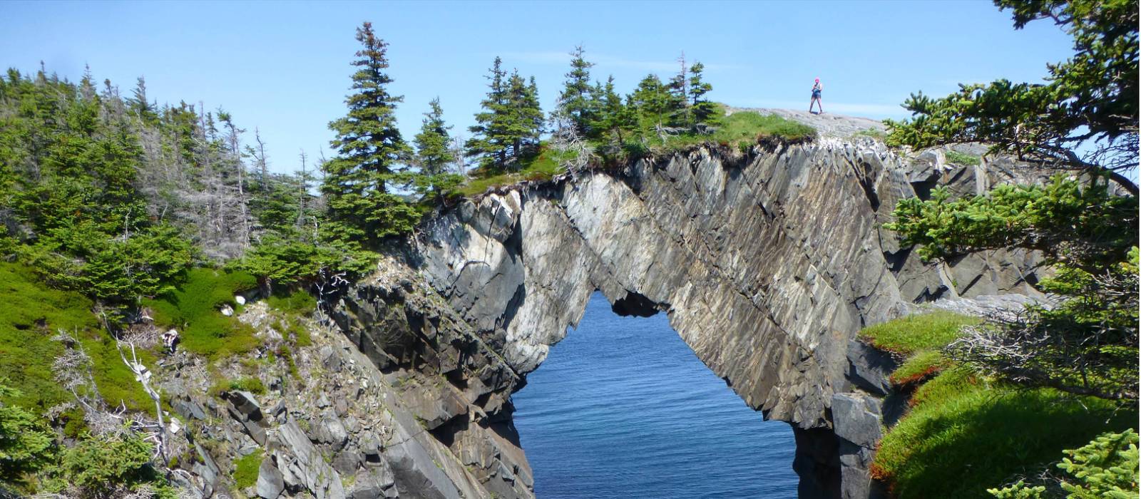 The day hike culminates at the massive Berry Head sea arch | Caroline Mongrain