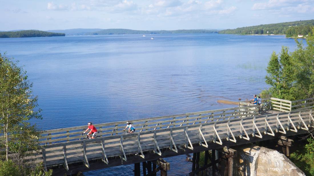 Un pont à traverser à Nominingue, Québec |  <i>©Tourisme Laurentides</i>