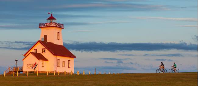 Rolling through an iconic Maritime scene | Tourism PEI/John Sylvester